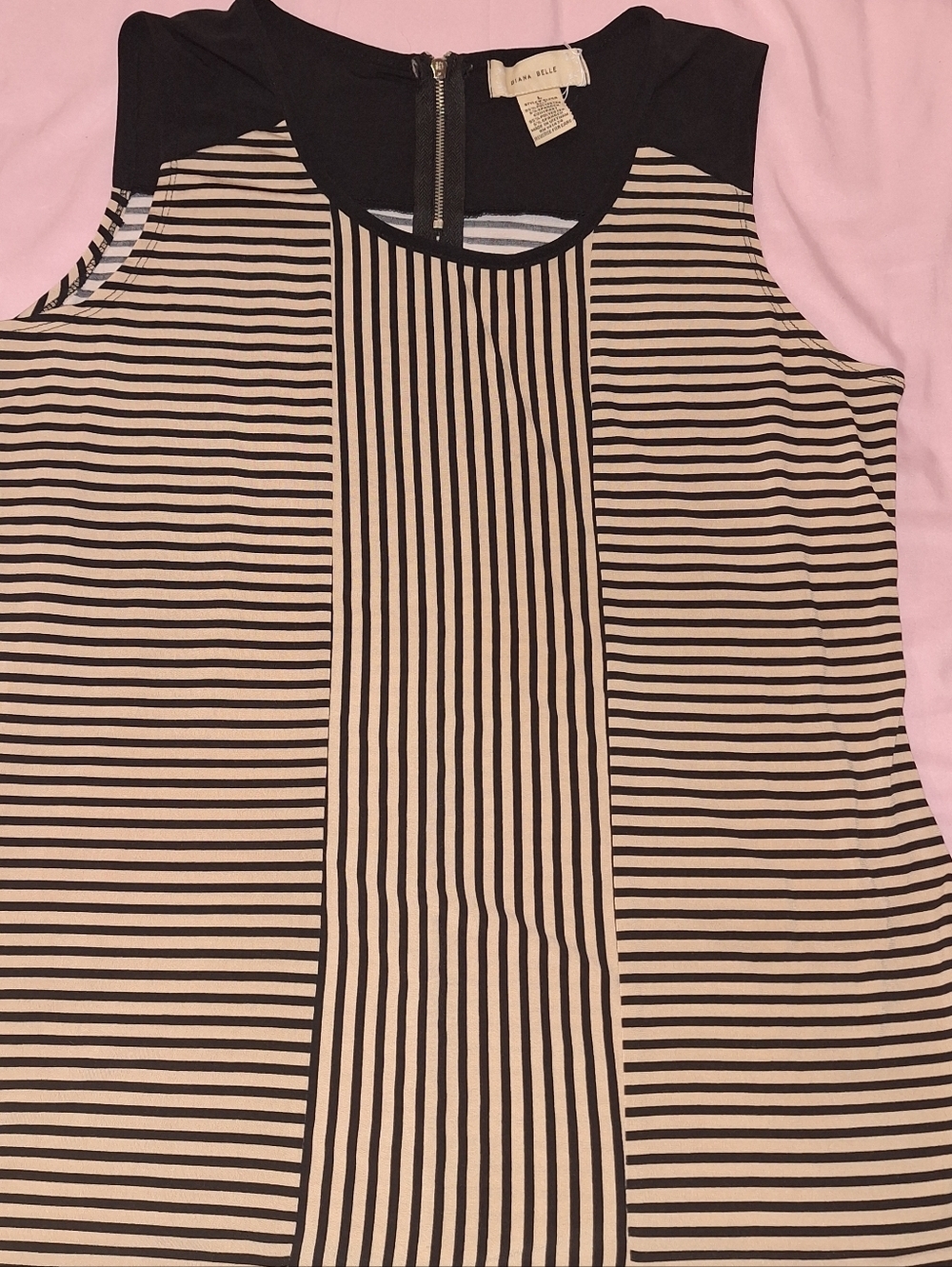 Diana Belle Black Gold Striped Sleeveless Top Large